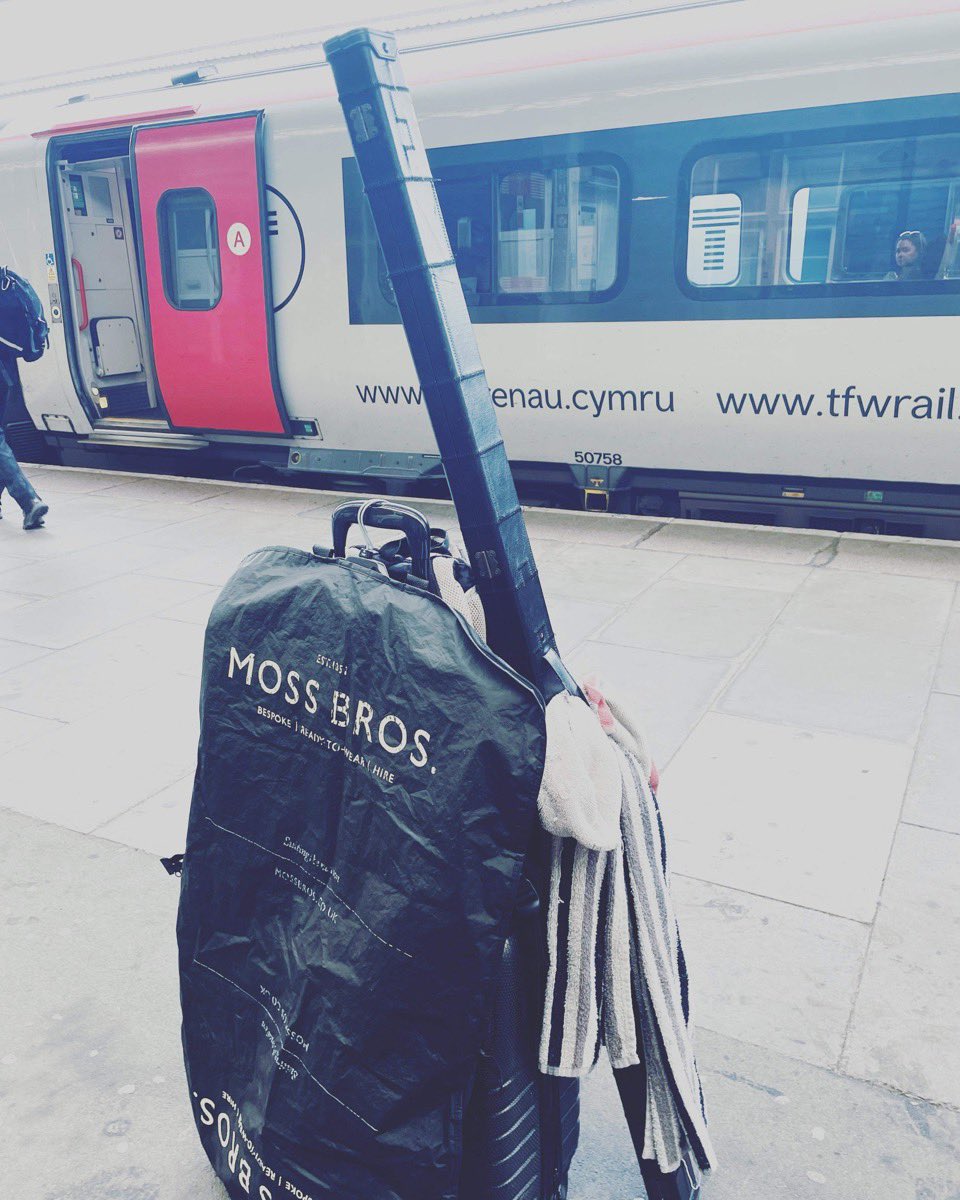 JamieClarkeReal's tweet photo. Off to Leicester to get some practice in ahead of my matches on Tuesday at the Championship League Snooker #csl #championshipleguesnooker #betvictor #welshsnooker #welshsport #bbcwalessport #walesonline #worldsnooker #welshsnookerpro #welshsnooker #welshmanplayingsnooker https://t.co/kySqHTc8AD