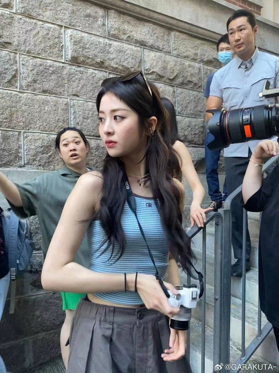 imagine bumping into her………
