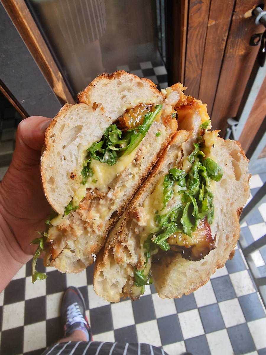 147Deli's tweet image. This week's special: The 147 Pork &amp;amp; Nectarine Melt.

•Roast pork loin.
•White cheddar.
•Charred Nectarine.
•Rocket.
•Dijon.

#independentsandwichshop
