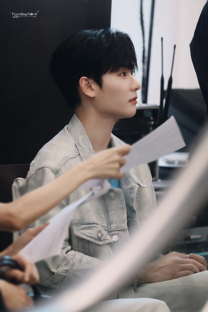 FIRSTHEART1999's tweet image. 𝟐𝟑𝟎𝟕𝟏𝟎

Ready~🥰@naninenai99 

NNINE VIVO EVENT
#vivoY365G #นายท่านกรชิต