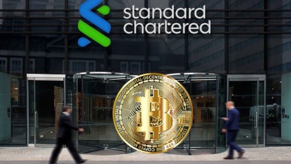 CryptoEnAfrique's tweet photo. La banque Standard chartered qui a 800md$ sous gestion dit que #Bitcoin atteindra 50 000 $ d'ici la fin de cette année et pourrait casser 120 000 $ l'année prochaine. Les banques ont pris la direction marketing du Bitcoin 😁. Que pensez-vous de leur prédiction? https://t.co/IQm4wg0DXh