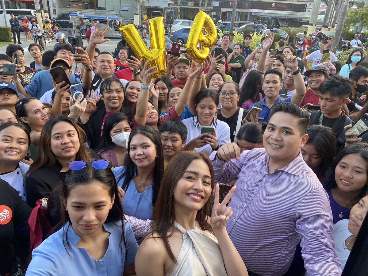 riseartistsph's tweet photo. Salamat at hindi na kayo nag dalawang isip pa na samahan si #Vivoree sa @wish1075 🫶🏼 

You did amazing @vivoree ! We're always proud of you ��� https://t.co/4JuntVYrMB