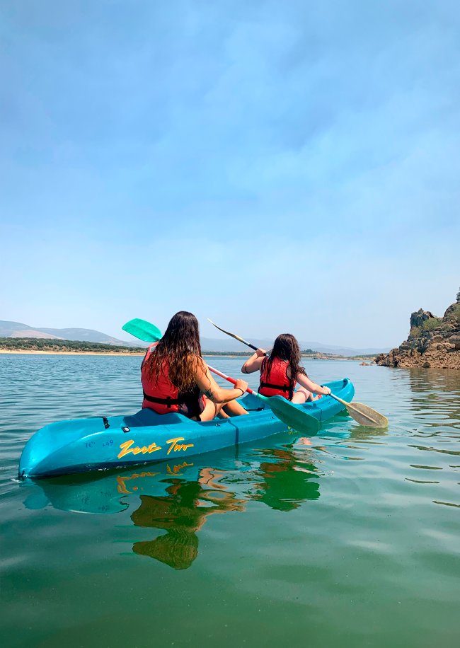 gowtix's tweet photo. 🧐 ¿Buscando como pasar el calor en #Madrid?

🚣 Te proponemos un paseo en Kayak o Piragua en #PinillaDeBuitrago. Puedes traerte a tus amigos o tu mascota 🐕

Reserva tu plaza en #Gowtix 🌊 https://t.co/fXt1RNpEde https://t.co/YUsA1S9p5e