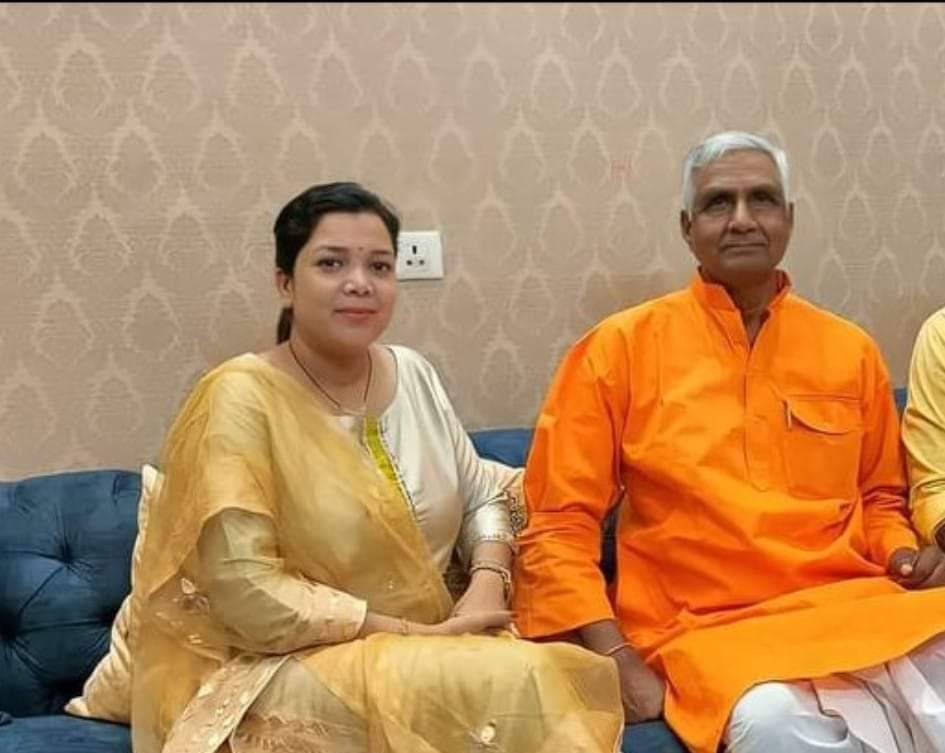 SabhakunwarBJP's tweet photo. भाजपा नेत्री, समाजसेविका @dpriyankamaurya जी आपको जन्मदिन की हार्दिक शुभकामनाएं एवं बहुत बहुत बधाई,
प्रभु श्रीरामचंद्र जी की कृपा सदैव आप पर बनी रहे।
#Happy_Bday https://t.co/8izt2GDwI3