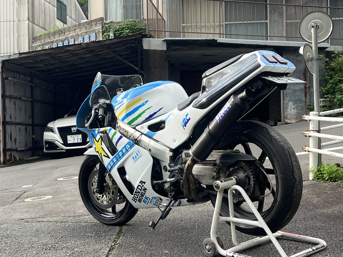 け ん tweet media
