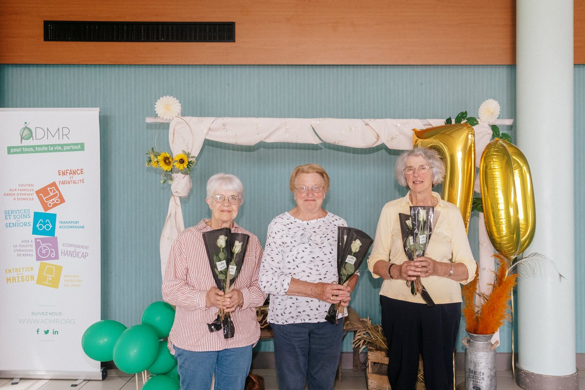 📷 Jeudi se sont tenus notre AG Fédérale et les 70 ans de notre réseau.

Plusieurs sujets ont été abordés tels que les voitures de service, le travail au quotidien d'une aide à domicile et d'une aide-soignante, les projets menés en 2022 ou encore les diplômés des VAE 😊