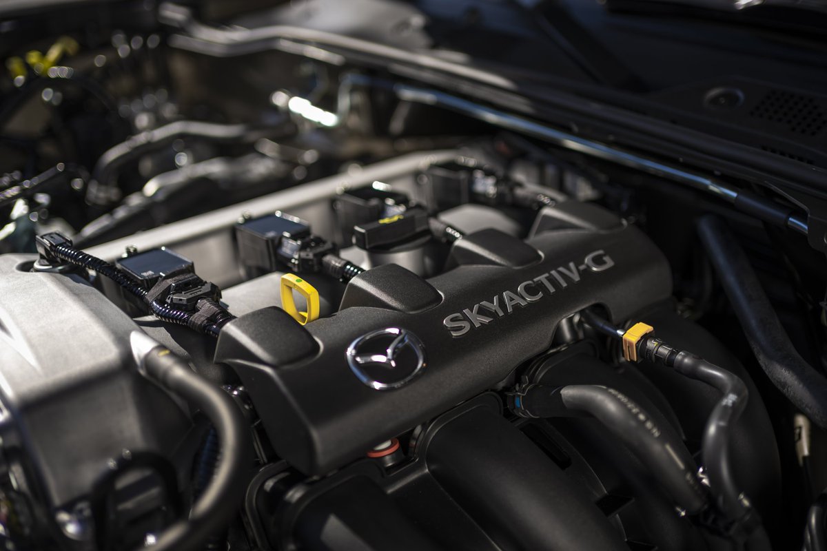 MazdaTurkey's tweet photo. Skyactiv-G  motoruyla farklı olmayı seven sürücülerin tercihi: Mazda MX-5. 🚗

#Mazda #DriveTogether #MX5 #skyactivG https://t.co/rB9sGzqbR2