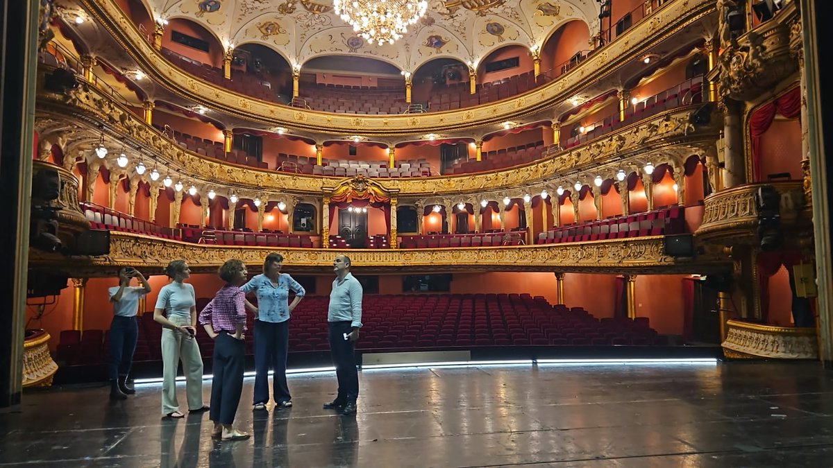 AerowavesEurope's tweet image. #Aerowavesteam Greetings from Wiesbaden and Darmstadt!
We are visiting our partner Bruno Heynderickx (@StaatstheaterDA and Hessisches Staatsballett) to check the venues for #SpringForward24!!
