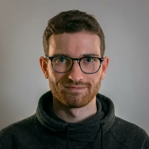 [Conférence] Si vous êtes au <a href="/RivieraDEV/">Riviera DEV 🌴</a> n'hésitez pas à aller écouter demain le talk "Du CSS aux shaders WebGL : panorama des techniques d’animation en 2023" de <a href="/jsulpis/">🦋 Julien Sulpis</a> à 16h10 [Amphi 137] !!! #Front #animation3D