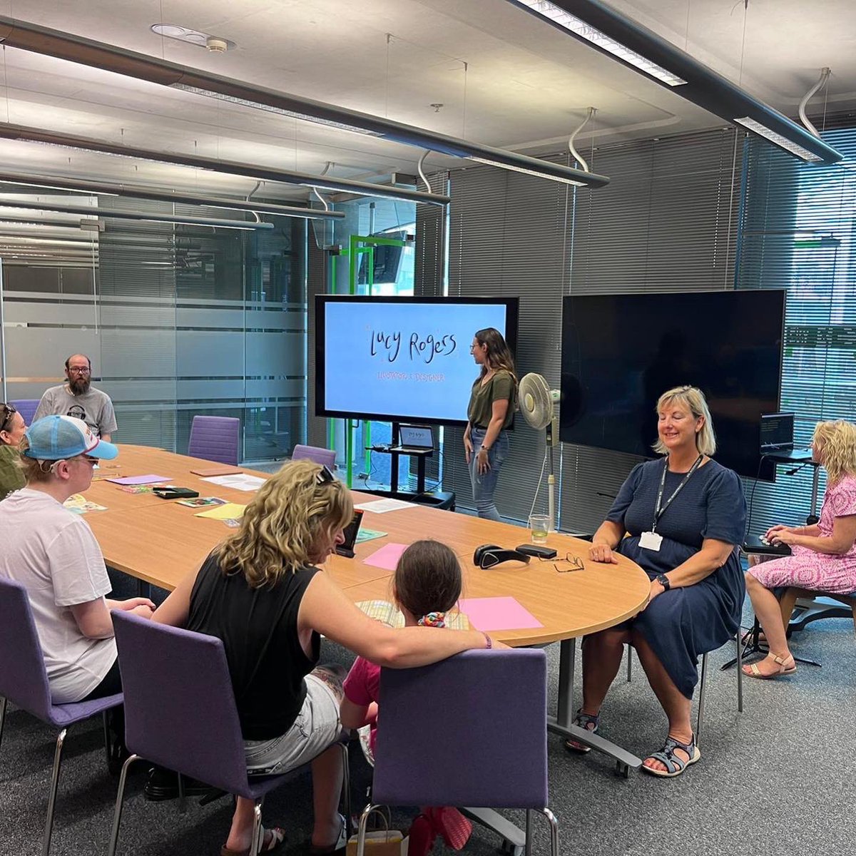 LipspeakerUK's tweet photo. Another incredible day on Saturday at #NorfolkDeafFestival
Thank you to everyone who came to see us and learn about #Lipspeaking & #LipspeakingWithSign
If you missed us, head over to our #LipspeakerLibrary at https://t.co/oBwBw1tZCq for online demos
#DeafFestival #Norfolk https://t.co/JUjL4pvSlM
