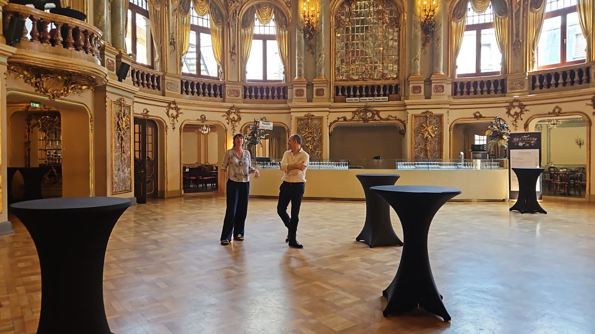 Aerowaves Europe (@aerowaveseurope) on Twitter photo #Aerowavesteam Greetings from Wiesbaden and Darmstadt!
We are visiting our partner Bruno Heynderickx (<a href="/StaatstheaterDA/">Staatstheater Darmstadt</a> and Hessisches Staatsballett) to check the venues for #SpringForward24!! #Aerowavesteam Greetings from Wiesbaden and Darmstadt!
We are visiting our partner Bruno Heynderickx (<a href="/StaatstheaterDA/">Staatstheater Darmstadt</a> and Hessisches Staatsballett) to check the venues for #SpringForward24!!
