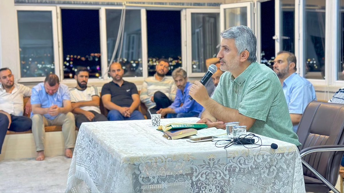 dkv_org's tweet photo. Davet ve Kardeşlik Vakfı Gaziantep’te “Dünyevileşme Tehlikesi” Semineri

Vakıf Başkanımız Dr. Maruf Çelik Davet ve Kardeşlik Vakfı Gaziantep Şubemizin düzenlediği “Dünyevileşme Tehlikesi” Seminerinde konuşmacı olarak katıldı. https://t.co/5DRdnpvHM2