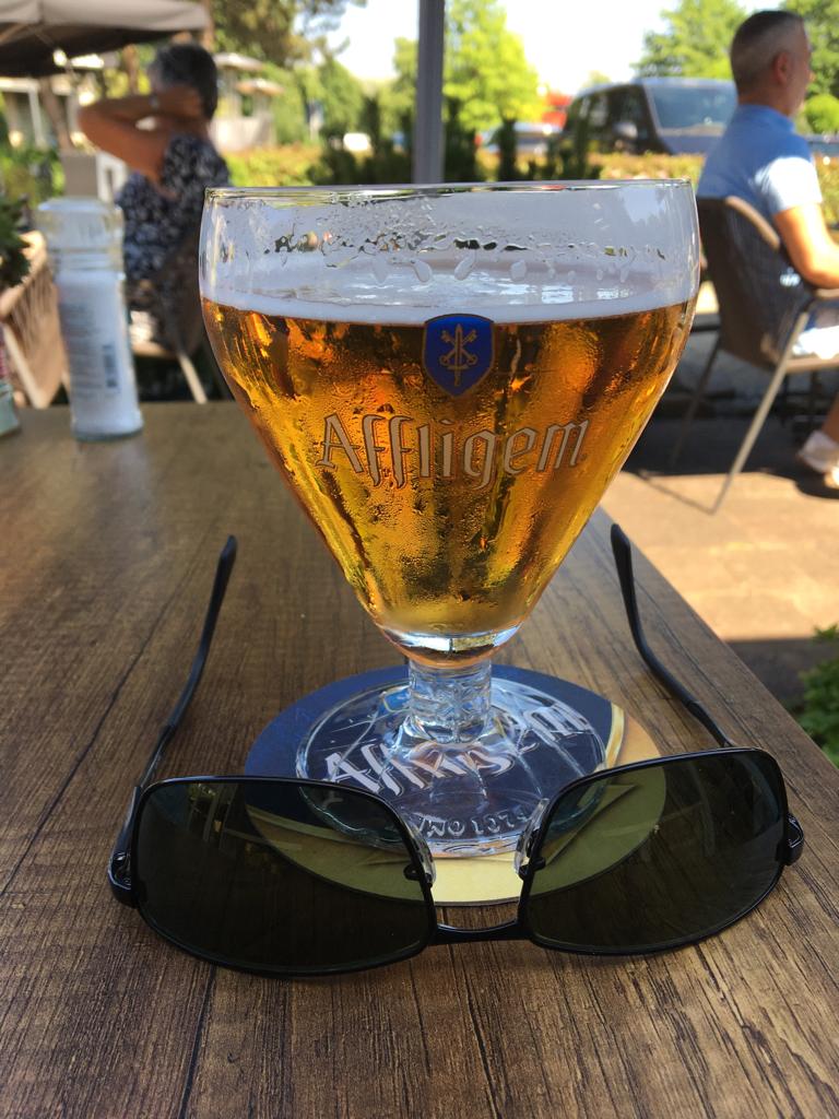 Wat een huichelaars in Den Haag. Rutte mag wel een demissionair kabinet leiden tot wellicht maart volgende jaar. Zou het wel weten!