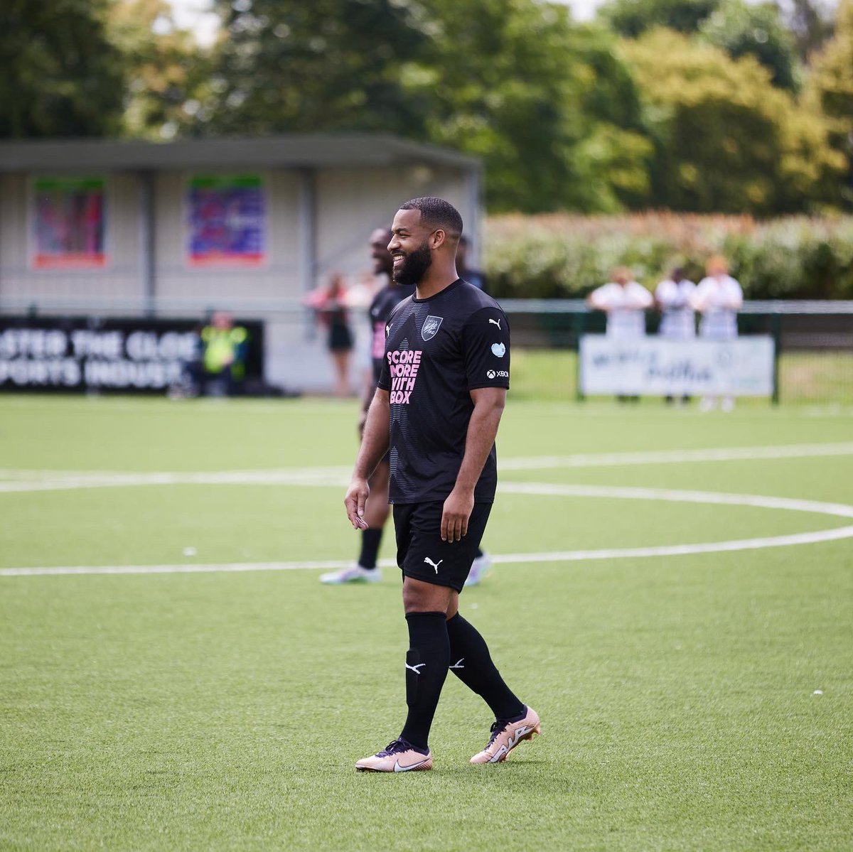 Howard Hall tweet media