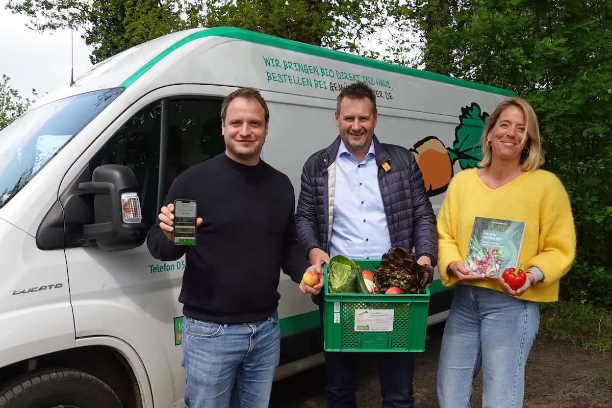 hasepost's tweet image. HASEPOST Osnabrück: Mittlerweile über 100 Mitarbeitende: Gemüsegärtner planen neuen Standort in Bramsche-Schleptrup Bioprodukte sind gefragter denn je. Von dem #bramsche #gemuese #gemuesegaertner #kalkriese #landkreisosnabrueck #lieferdienst hasepost.de/mittlerweile-u…