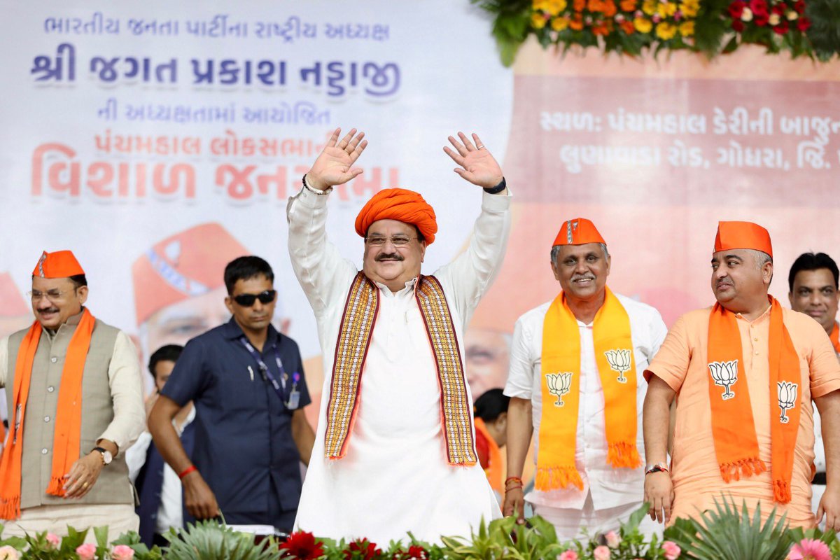 BJP4India's tweet photo. प्रधानमंत्री श्री @narendramodi के नेतृत्व में केंद्र की भाजपा सरकार के सफलतम 9 वर्ष पूर्ण होने के उपलक्ष्य में भाजपा राष्ट्रीय अध्यक्ष श्री @JPNadda ने आज वीरभूमि गुजरात के पंचमहल में विशाल जनसभा को संबोधित किया। https://t.co/HPUGfwJRM6