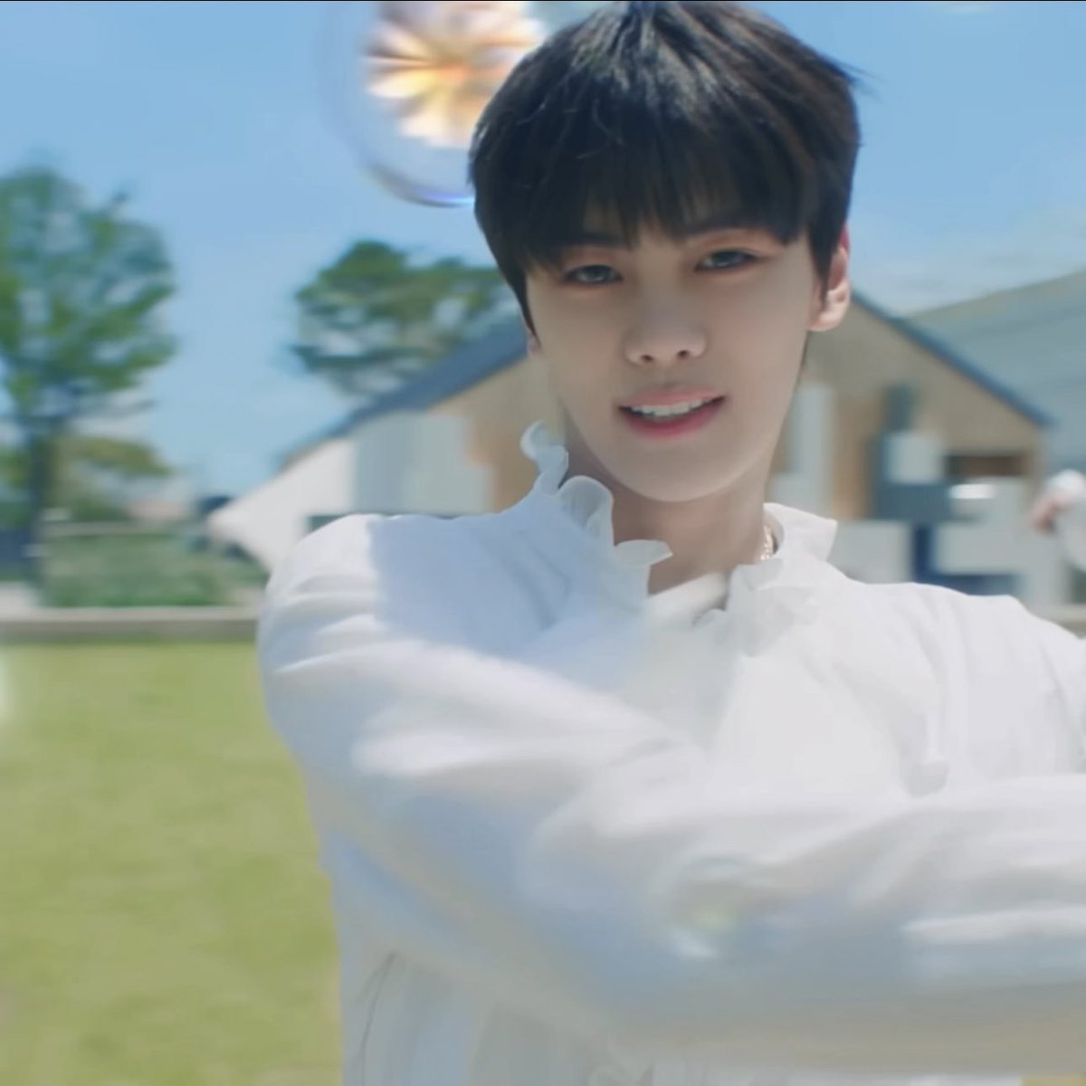 KGVFILES's tweet photo. he’s so pretty https://t.co/9nuQa7LuJb