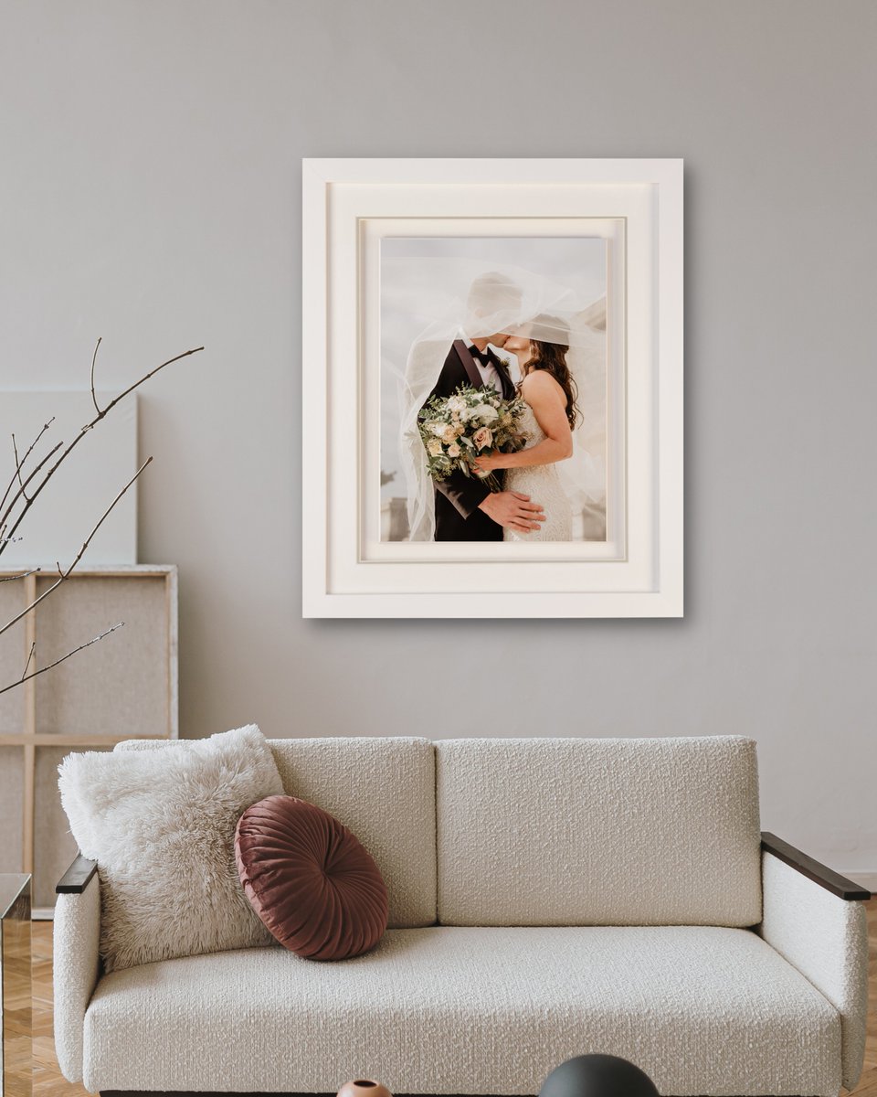PRODUCT SPOTLIGHT: Trinity Solo

Your image is printed and mounted onto a raised bevelled MDF block, an anti-scratch print seal applied, then framed in a deep-set moulding. A stunning way of presenting your images.

onevisionimaging.com/trinity-solo-f…

#onevisionimaging #wallart