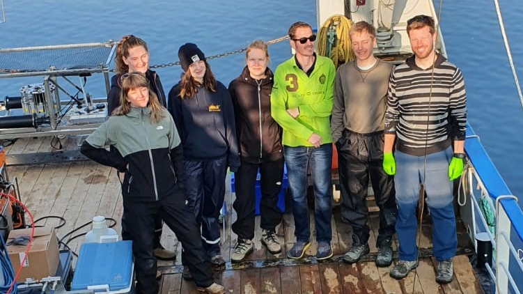 Methane, a powerful greenhouse gas, is escaping from Grevelingen Lake. 

But things could be much worse, new NESSC research shows: nearly all methane is removed by a set of methane-eating bacteria in the water column. Read more here: buff.ly/3rkxIGV

#RIBES #NESSCresearch