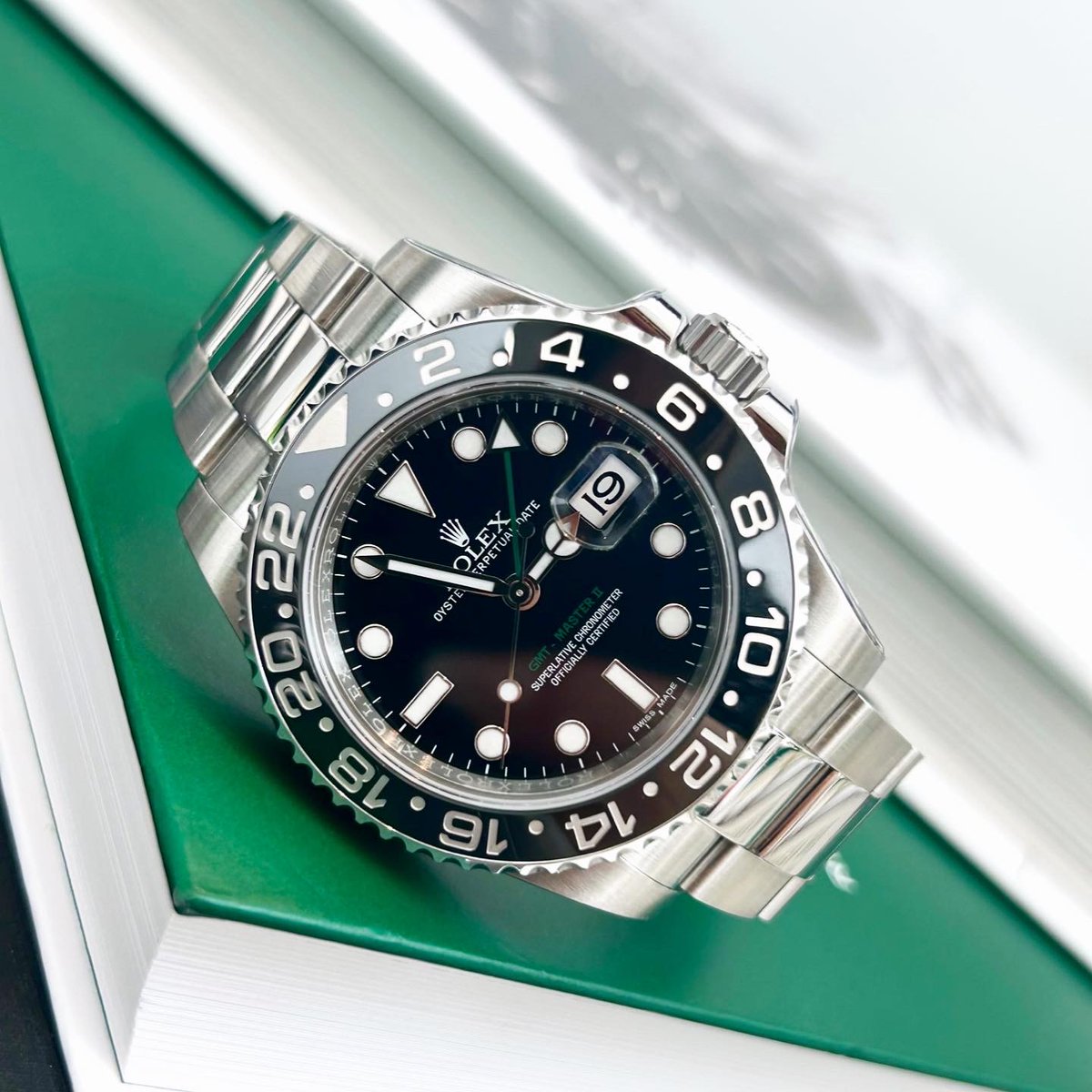 GmgWatches's tweet photo. 𝐆𝐌𝐓 𝐌𝐚𝐬𝐭𝐞𝐫 𝐈𝐈 - 𝟏𝟏𝟔𝟕𝟏𝟎𝐋𝐍 📷
Rolex GMT Master II - #116710LN Black Dial - 2019 - £11,995 📷
#rolex #rolexgmtmaster #gmtmaster2 #watchtrader #watchdealer
- https://t.co/zY8Y4BmQRD - https://t.co/hcpGMjgsqo