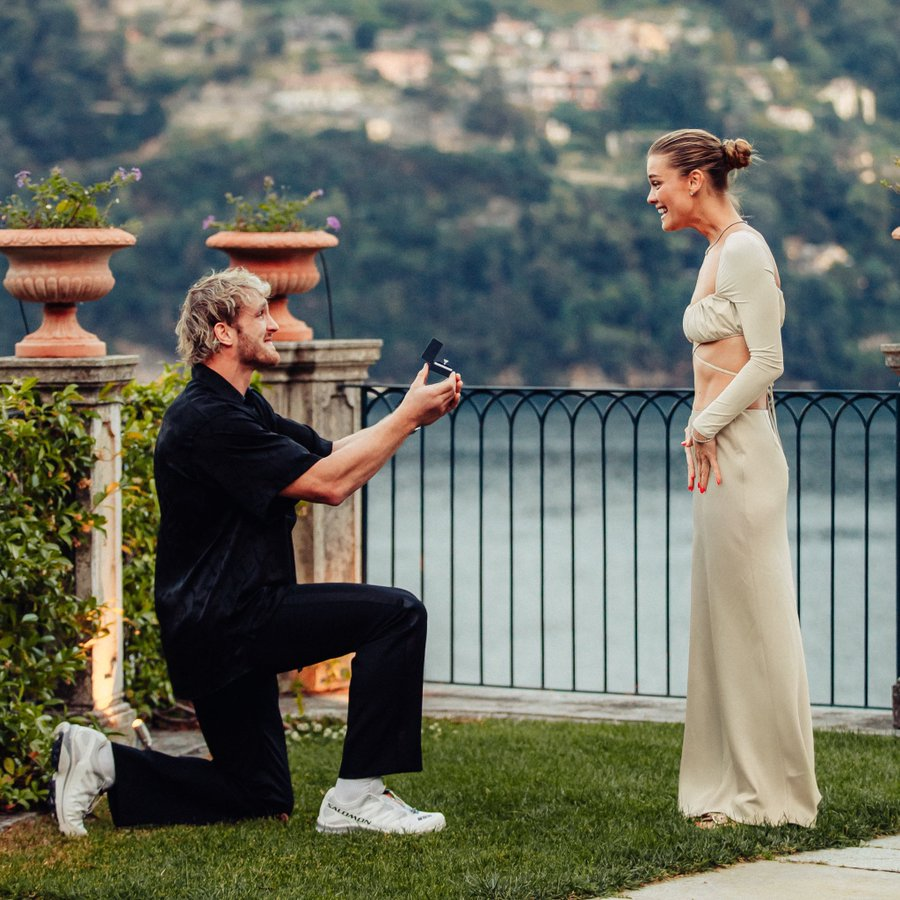 quinnflix's tweet photo. #LoganPaul is now engaged to 'Best Friend' #ninaagdal 

Isn't it beautiful? https://t.co/jkDym45ii8