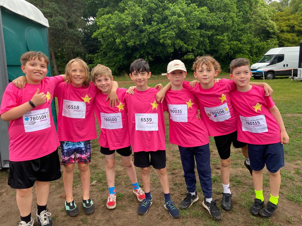 🎉Huge congratulations to our amazing Year 4 pupils for their incredible achievement! Together, they raised an outstanding £2359 for cancer research by participating in the muddy run. Your determination and compassion inspire us all! We are so very proud📷 🌟