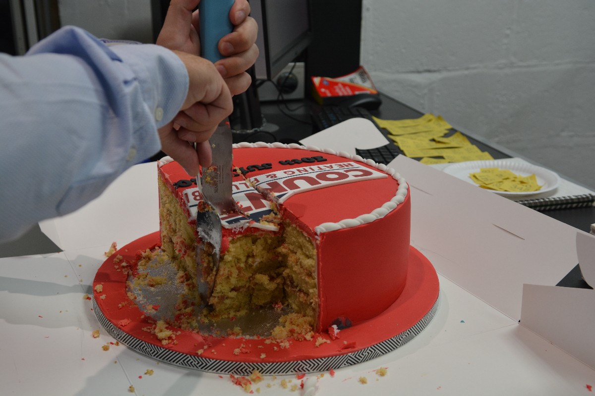 Did we mention there was cake too! No way that will last all day! 😋

countyonline.co.uk/branches/glouc… #gloucester #grandopening #funandgames #hotfood #freebie #fernox #vaillant #kiwaTraining #supplierdemo