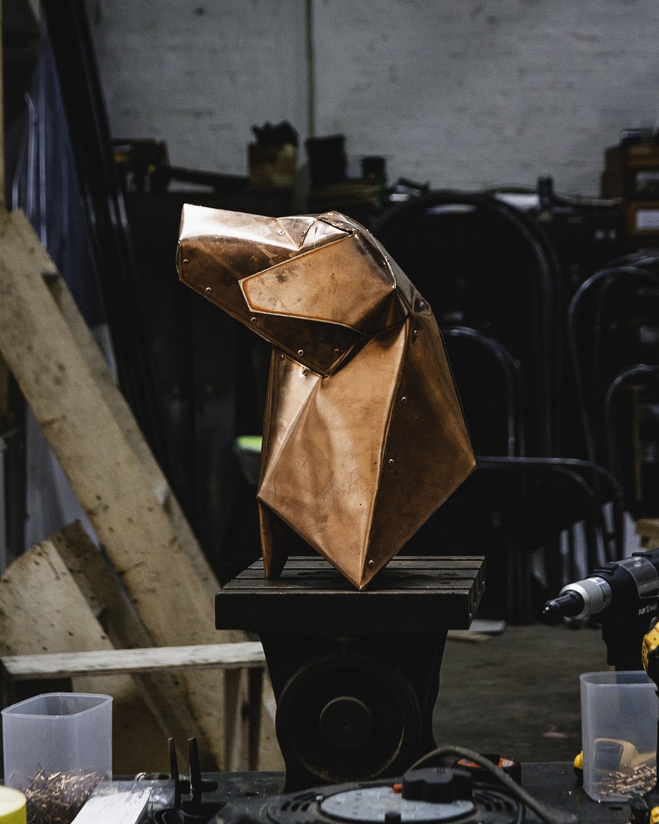 lazerian's tweet photo. Greatest guard dog EVER 🐶
@Geraldthelazeriandog #geraldthegreat #designmascot #paperdog #metaldog https://t.co/WTvm8OKcdC