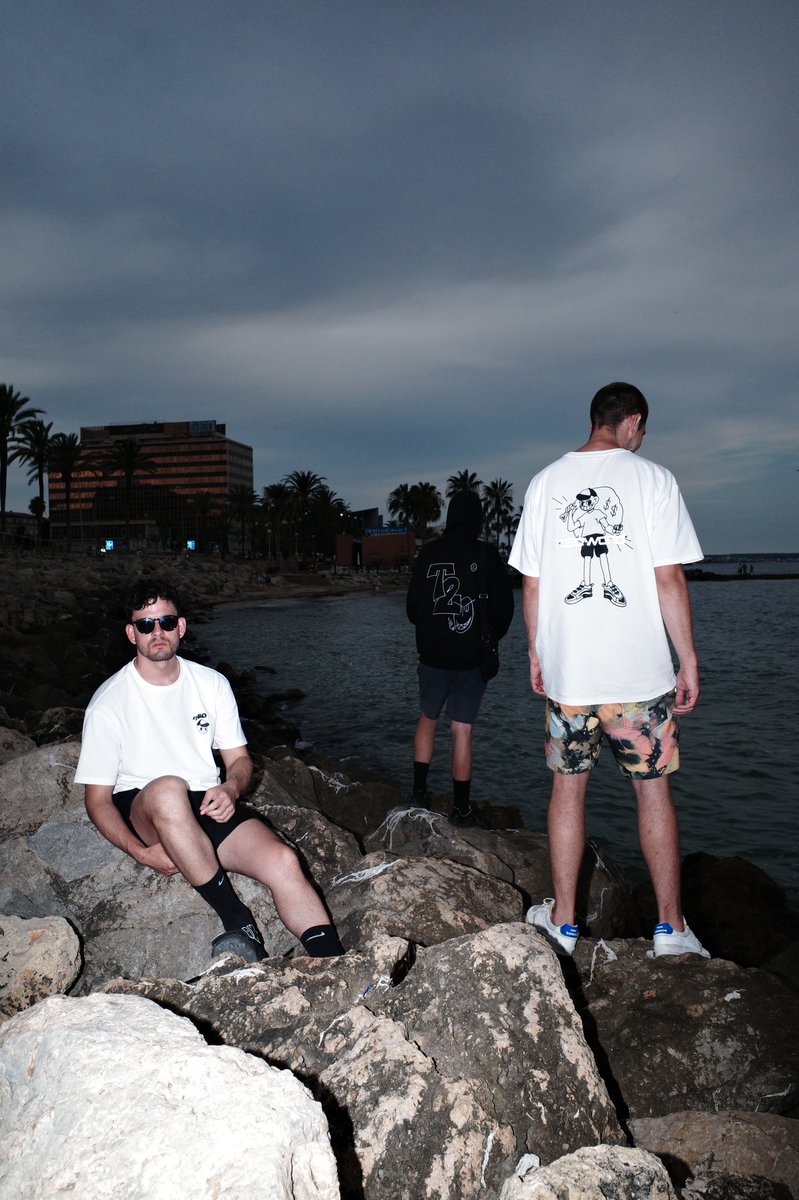 T2OWORLD White Tee ☠️ Lookbook instagramon hamarosan