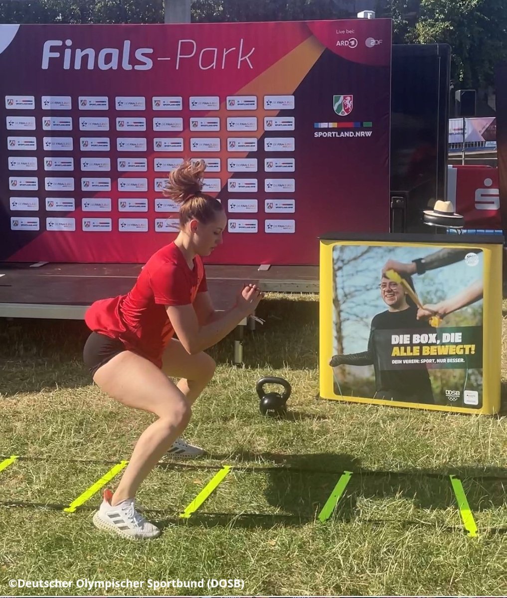 Duesseldorf's tweet photo. #Düsseldorf hat jetzt eine Sportbox 🤩💪🏋️
Im Rahmen der Finals hat OB Keller gemeinsam mit dem @DOSB eine #Sportbox eröffnet.
Bei den Sportboxen handelt es sich um öffentliche, kostenfreie #Verleihangebote von #Equipment für den Sport im Freien.
👉 https://t.co/xJb2oHrTZE https://t.co/Qjwx12GlUe