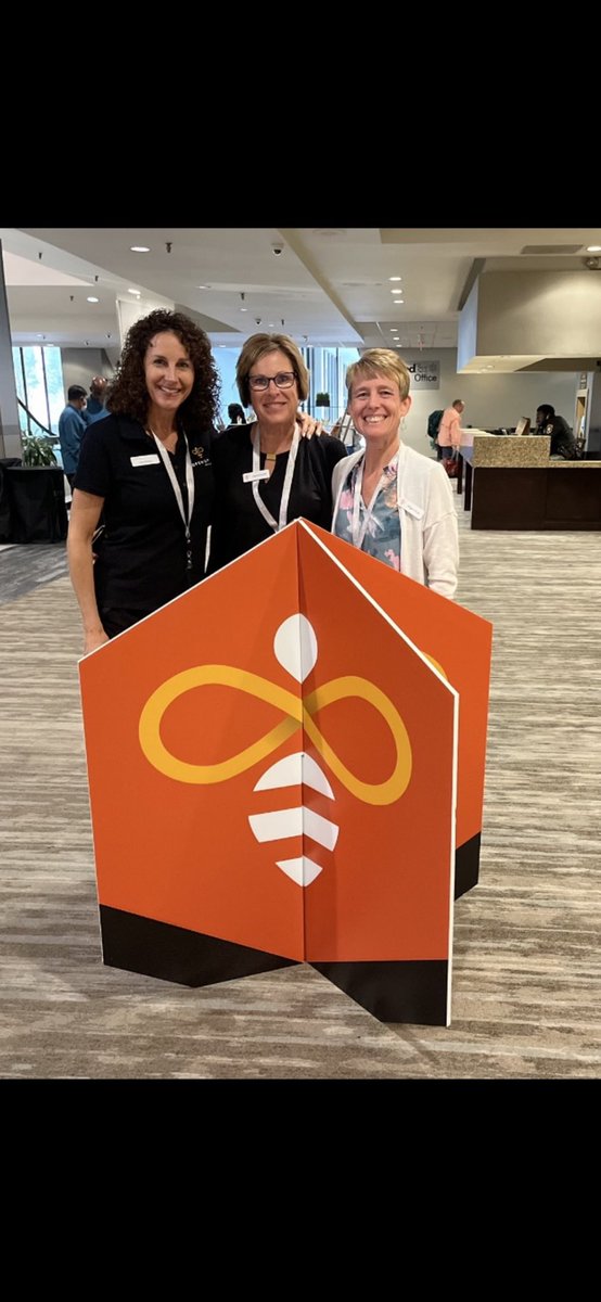 mathreflective's tweet image. Registration was buzzing yesterday and dinner was amazing! So many happy smiles in Atlanta. We are ready for  #OURHIVE tomorrow! @openupresources @JulieEckhardt15 @bmkruse3 @YimiyaP @MathWithMsM