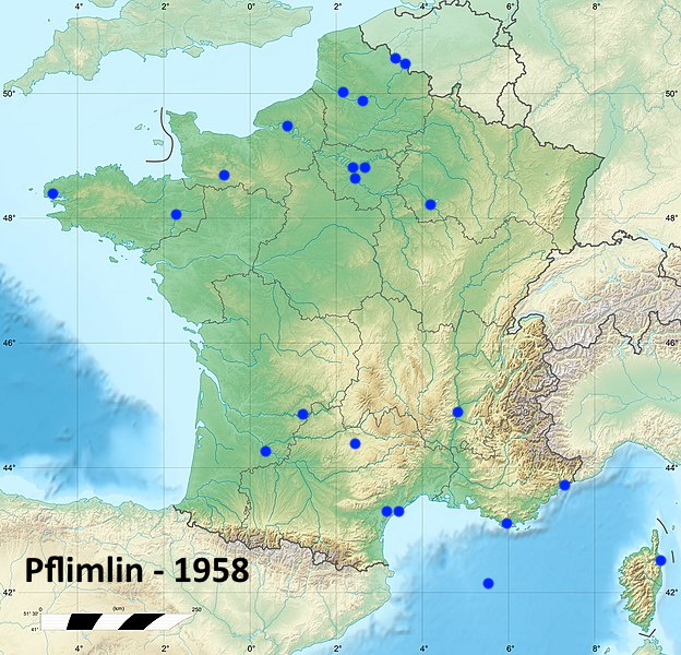 Historionome's tweet photo. Rubrique : parisianisation
J'ai relevé sur la carte le lieu de naissance des membres de quatre gouvernements : le dernier de la IVe(1958) et trois sous la Ve (1990, 2007, 2022).  Lorsque lieu de naissance hors du territoire métropolitain, j'ai mis un point en Méditerranée. https://t.co/fFeoSJidow