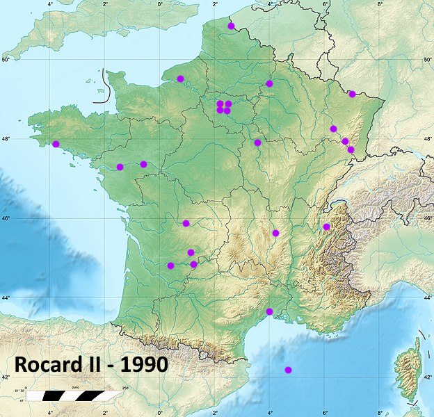 Historionome's tweet photo. Rubrique : parisianisation
J'ai relevé sur la carte le lieu de naissance des membres de quatre gouvernements : le dernier de la IVe(1958) et trois sous la Ve (1990, 2007, 2022).  Lorsque lieu de naissance hors du territoire métropolitain, j'ai mis un point en Méditerranée. https://t.co/fFeoSJidow