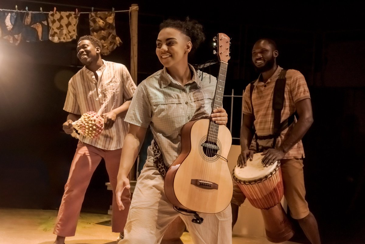 ‘Full of vibrancy, joy and happiness’ (The Reviews Hub), Anna Hibiscus’ Song is open in the Playhouse this week! 

Co-produced with <a href="/Utopia_Theatre/">Utopia Theatre</a>, join in the fun with music, dance and traditional African storytelling.

📸 - @snappersaunders