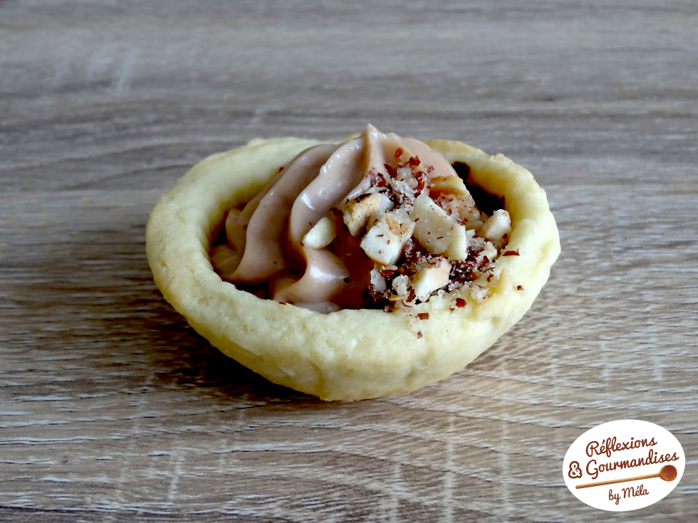 Reflex_Gourmand's tweet photo. Coucou les gourmands !
Aujourd'hui, je vous propose une mini-tartelette à la mousse pralinée que j'ai proposé lors de la fête des voisins. Elles ont été dévorées !
https://t.co/FNu46Egstx
A bientôt ! https://t.co/H2y8NuWTaT