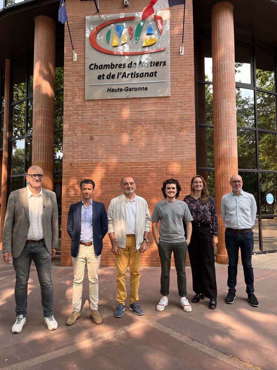 Café de l'Économie Circulaire

📸 Retour en image sur la matinée du 28 juin

Pour le lancement de l'incubateur de l'économie circulaire de l'artisanat, a eu lieu une conférence-café sur le thème:

Réparation et réemploi : Comment tout réparer (ou presque) près de chez soi ?