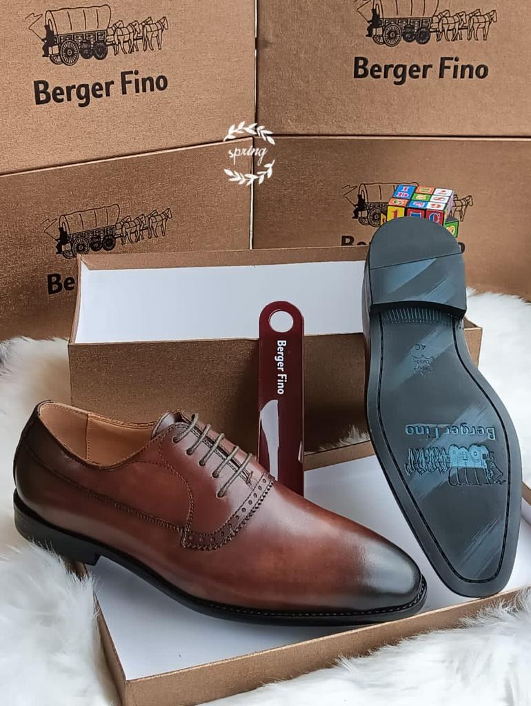 FutFirstFashion's tweet photo. Show up in style with any of this shoes and get tongues waggling.

Available in different sizes.

PRICE: 35k 
Send a DM to order or click here 👉 https://t.co/WPMsDGrk2C
#Beyonce Daniel Regha #DisqualifyTinubuNow Pastor Poju Juventus Obidiots Vlahovic Shallipopi Aisha Yesufu https://t.co/mcDnzXJlvl