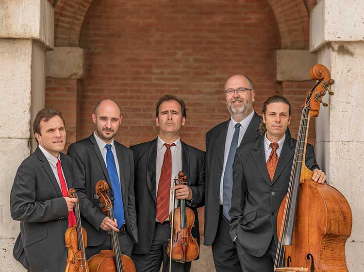 📍Monasterio de San Jerónimo
🎼JOSÉ DE TORRES: Divino hijo de Adán (cantada al Nacimiento)
🎼HANDEL: Sonata en sol mayor, op. 5 nº 4
🎻Al Ayre Español (<a href="/AlAyreEspanol/">Al Ayre Español</a>)
🎤Maite Beaumont (sop.)
👆Eduardo López Banzo (dir.)
⏳Disponible hasta el 07/08/2023

🔊rtve.es/a/6931010/