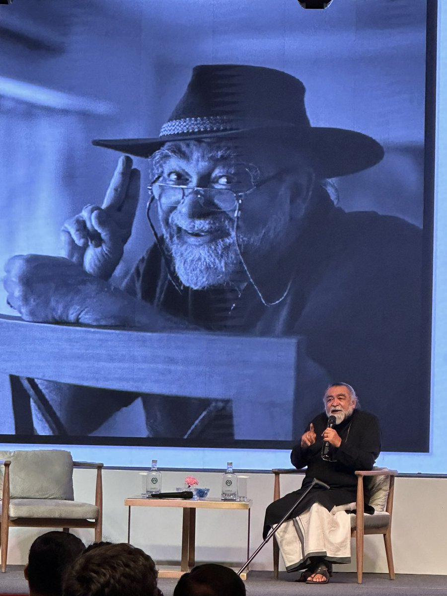 The legendary ad-man, mad man, <a href="/PrahladKakar/">Prahlad Kakar</a> - announces his memoir for <a href="/HarperCollinsIN/">HarperCollins</a> -  to be soon published by <a href="/unbridledbliss/">Sachin Sharma</a> #HarperConference #Bhopal #read.