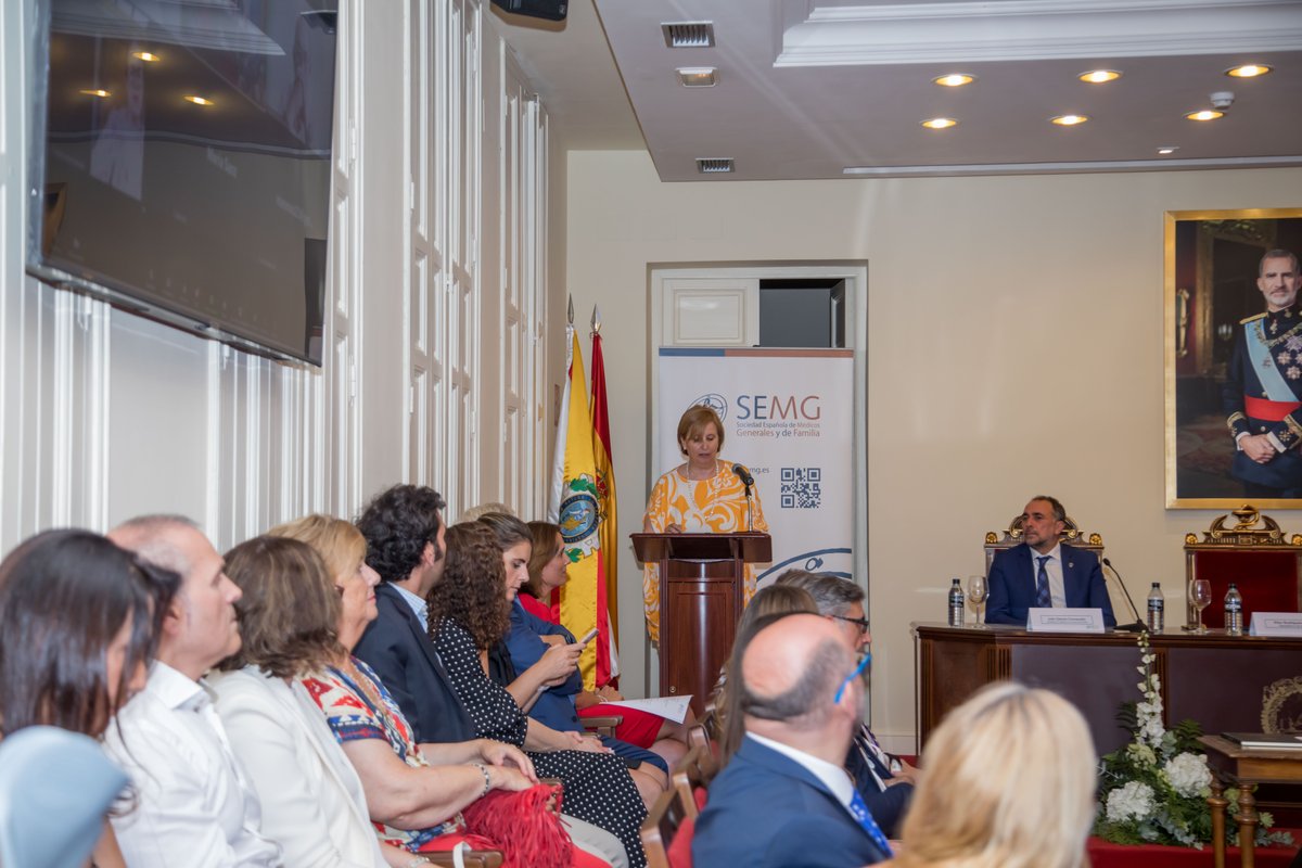 SEMG_ES's tweet photo. ✅La nueva Comisión Permanente de SEMG asumió el pasado viernes su cargo en la @ranm_es en un acto cargado de simbolismo y ante la presencia de importantes autoridades

¿Te lo perdiste?

Aquí tienes la 📰noticia y 📷todas las fotos del evento: https://www.https://t.co/Ggi7O7dQR7 https://t.co/2ftB9xSVRX