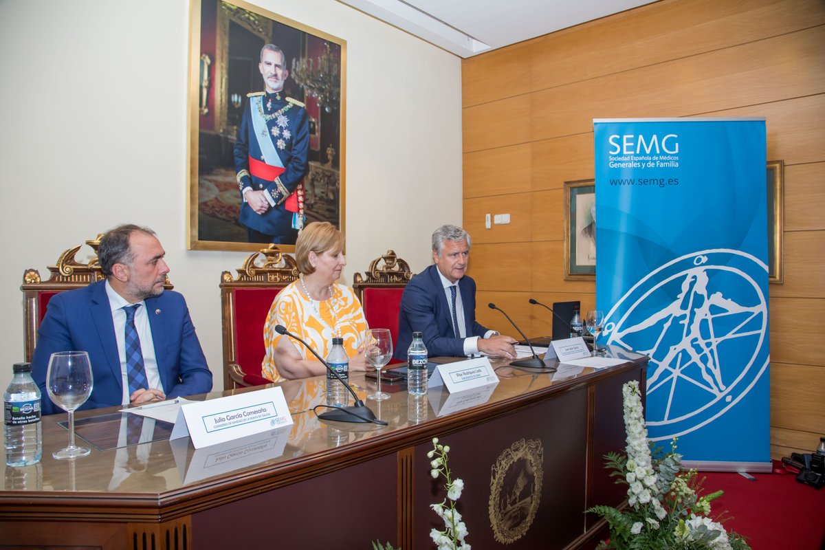 ✅La nueva Comisión Permanente de SEMG asumió el pasado viernes su cargo en la <a href="/ranm_es/">RANME</a> en un acto cargado de simbolismo y ante la presencia de importantes autoridades

¿Te lo perdiste?

Aquí tienes la 📰noticia y 📷todas las fotos del evento: https://www.ow.ly/1K7T50P7iBT/in…