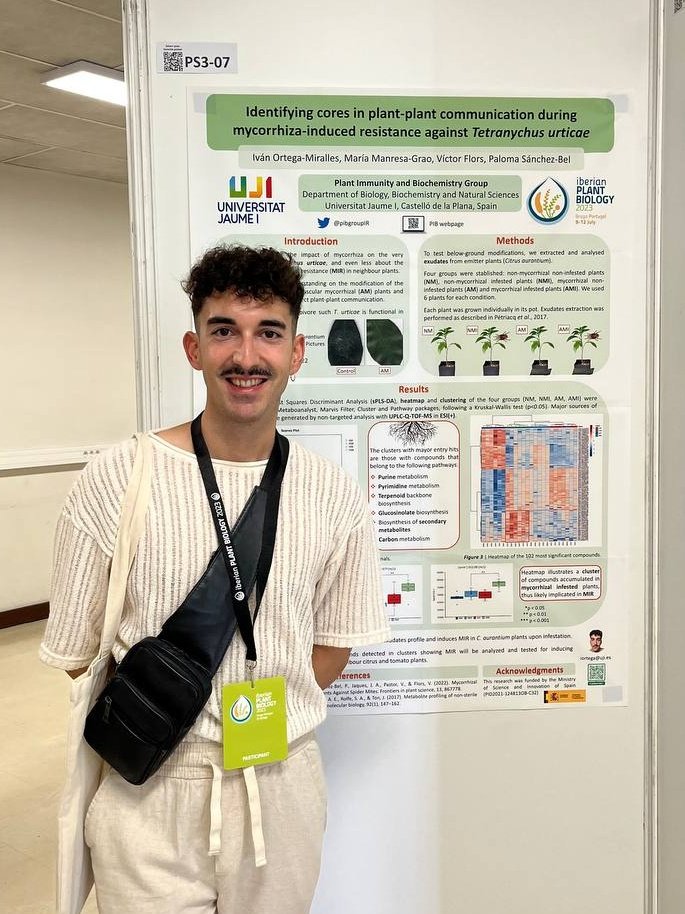 Plant Immunity and Biochemistry (@pibgroupir) on Twitter photo Our PhD student <a href="/IvanIvanpitt/">π¦¦β¨NewPitt Versionβ¨π¦¦</a> with his poster about citrus exudatesππ± at <a href="/IberianPB2023/">Iberian Plant Biology</a>
#plantscience #PlantBiology #Congress #PlantCongress #PlantBiology2023 #IPB2023 Our PhD student <a href="/IvanIvanpitt/">π¦¦β¨NewPitt Versionβ¨π¦¦</a> with his poster about citrus exudatesππ± at <a href="/IberianPB2023/">Iberian Plant Biology</a>
#plantscience #PlantBiology #Congress #PlantCongress #PlantBiology2023 #IPB2023
