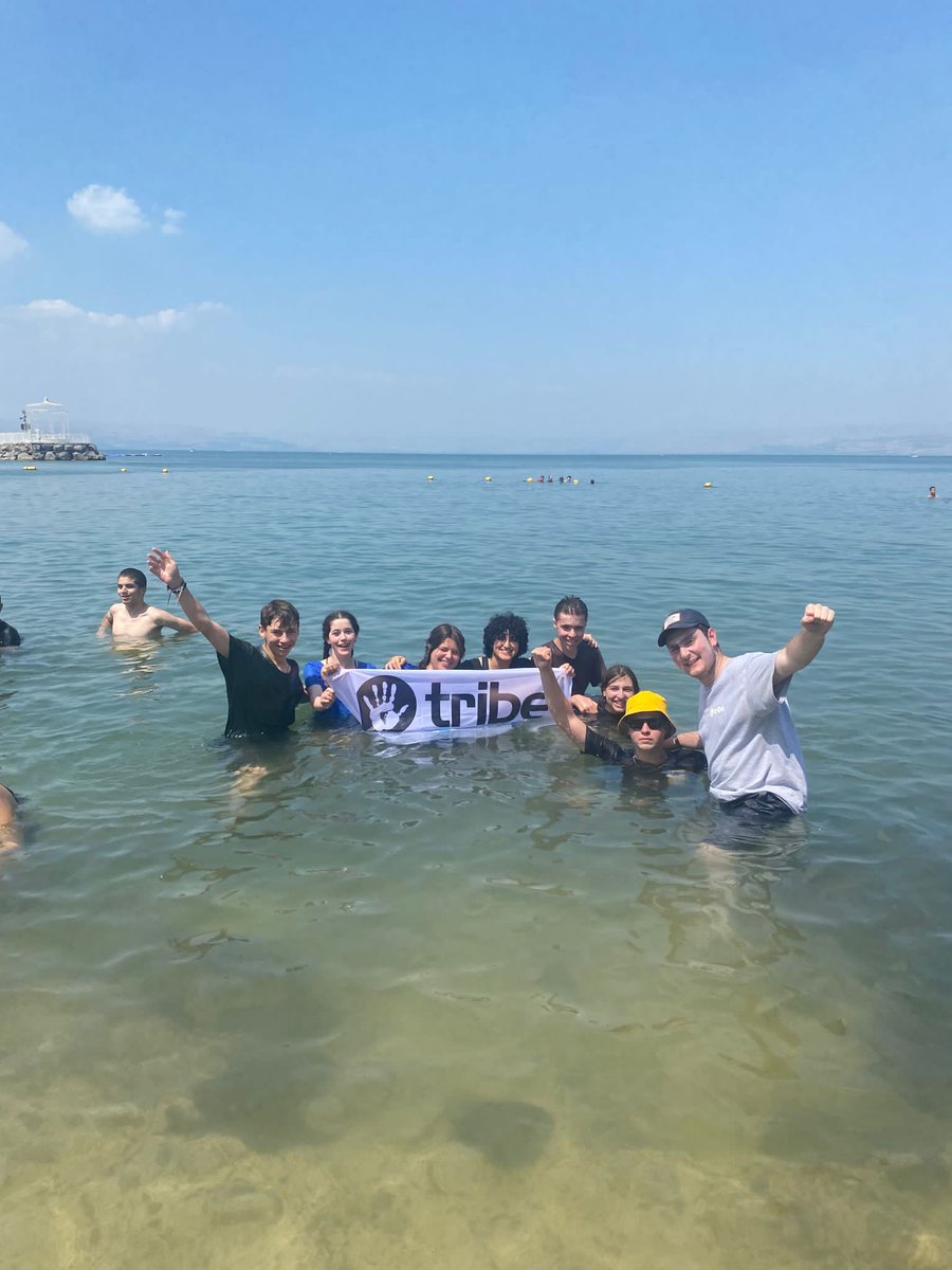 TheTribeUK's tweet photo. 🖐 🇮🇱 Tour Highlights:

Yesterday the group hiked down the Arbel Mountain 📸
Enjoyed a giant inflatable water park 🏖
Experienced a boat ride on the Kinneret 🚤 https://t.co/Qy12qfSUoy