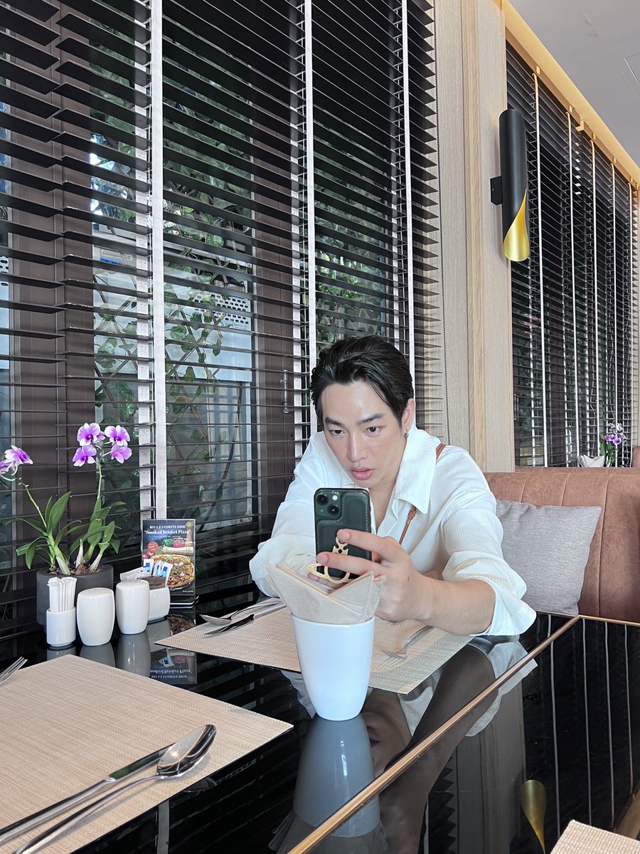 Palit_Official's tweet photo. พุ่งตัวไ���ที่ TTK เฮีย กัลลลลล @peckpalit #เป๊กผลิตโชค #PeckPaLitChoke เจอกัน ห้าโมงสิบห้านาที ค่าาาาาาาาาาา https://t.co/394H82StCH