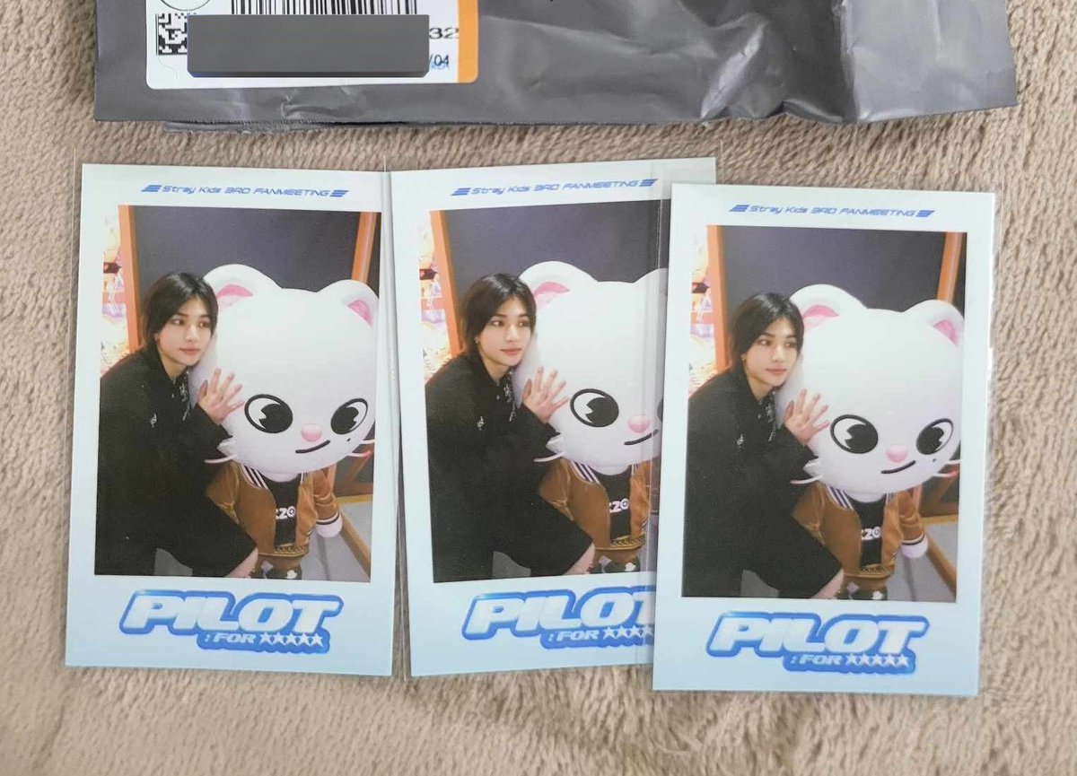 AstridKhianne's tweet photo. Astrid Khianne's UD | #AKupdates
KR ADDRESS ARRIVALS
— skzoo polaroids
— changbin ld r2 pola https://t.co/NMRhaE8clm