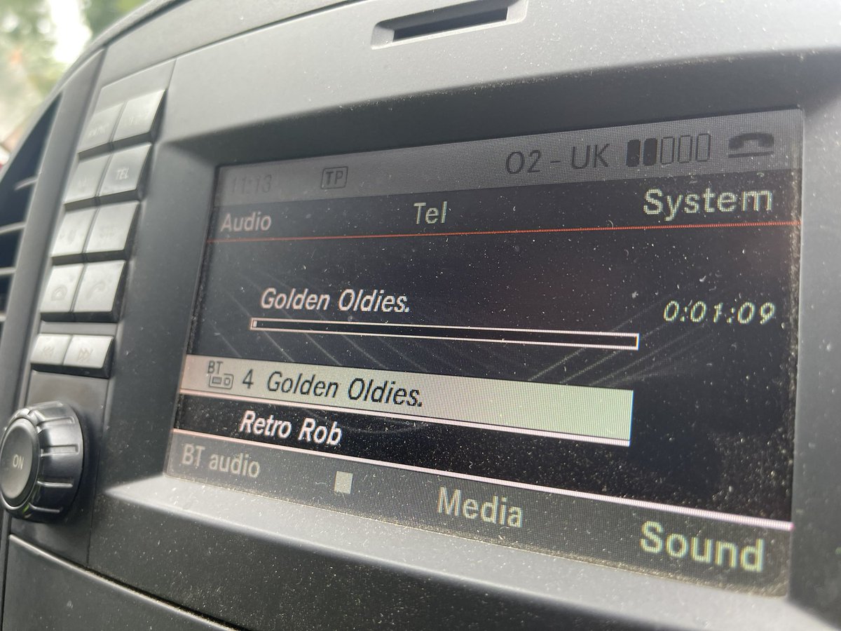 How can anyone not love @RetroRobV8