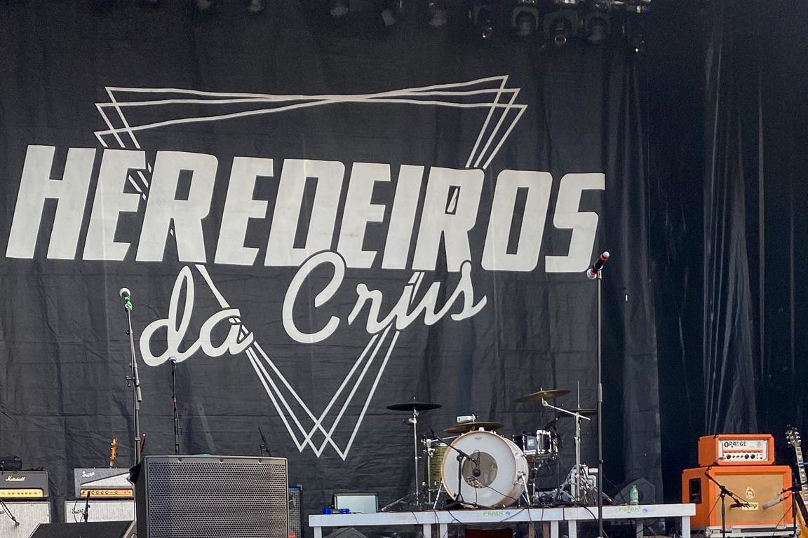 Por un #percebedecorme máis limpo💪🏽

📸 O venres cargamos os #contenedores para pasar unha das #festas máis míticas do #verán, sen #residuos o día seguinte.

#gestanconteco #gestoresderesiduos #coruña