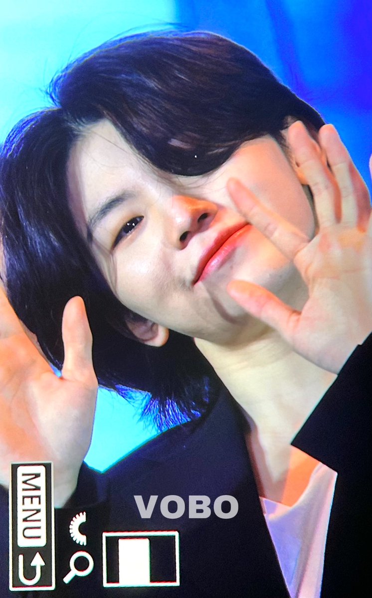vobo_woozi's tweet image. 230710 광저우 팬싸인회 우지

힝 너무 이뻐어 🥹🩷🩷🩷🩷

#WOOZI #우지 #세븐틴 #ウジ