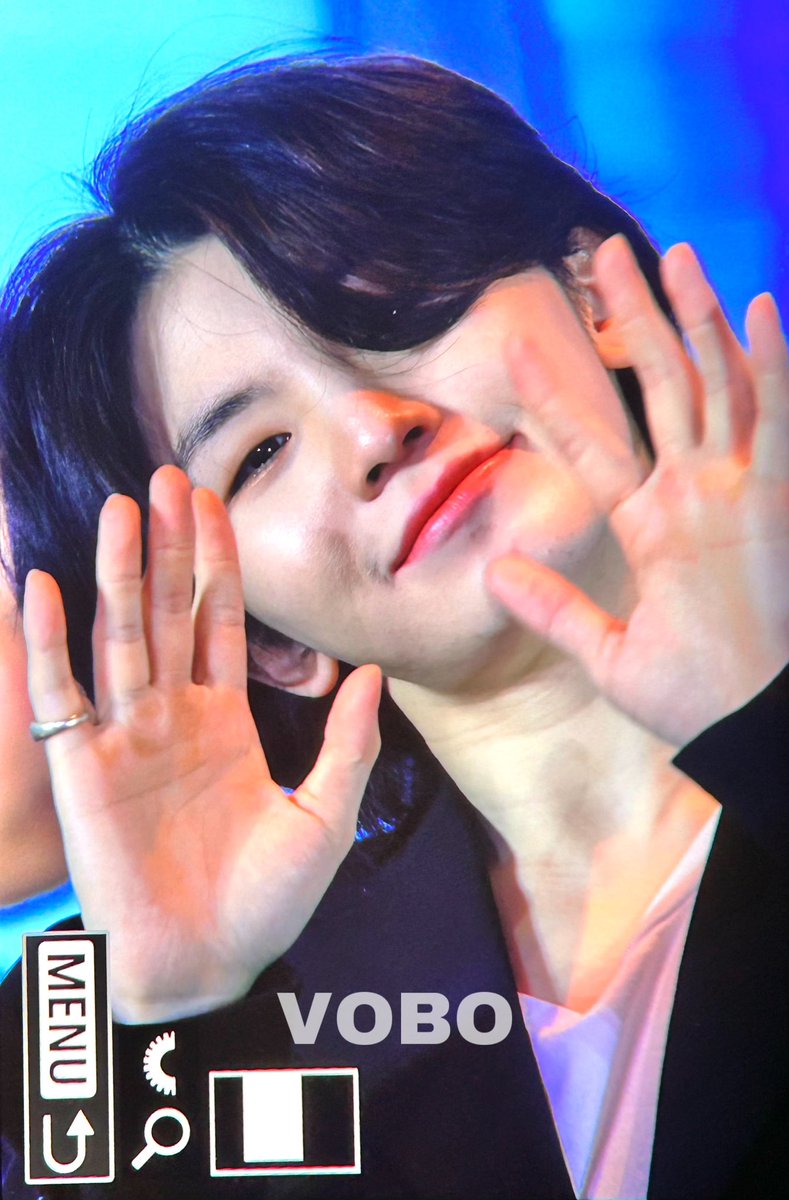 vobo_woozi's tweet image. 230710 광저우 팬싸인회 우지

힝 너무 이뻐어 🥹🩷🩷🩷🩷

#WOOZI #우지 #세븐틴 #ウジ