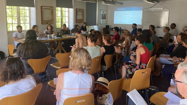 Comment impulser son projet dans la culture ? Quelles aides mobiliser ? A l'occasion du <a href="/FestivalAvignon/">Festival d'Avignon</a>, les équipes Pôle emploi spectacle organisent une table ronde avec <a href="/artcena_fr/">ARTCENA</a> <a href="/LE_CND/">LE CND</a> @UnivAvignon <a href="/ArsudRegionSud/">Arsud</a> pour conseiller les porteurs de projet #AvecPôleEmploi